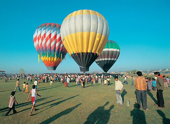 hot air ballooning